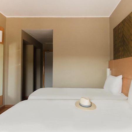 מלון Ibis אוג'דה מראה חיצוני תמונה
